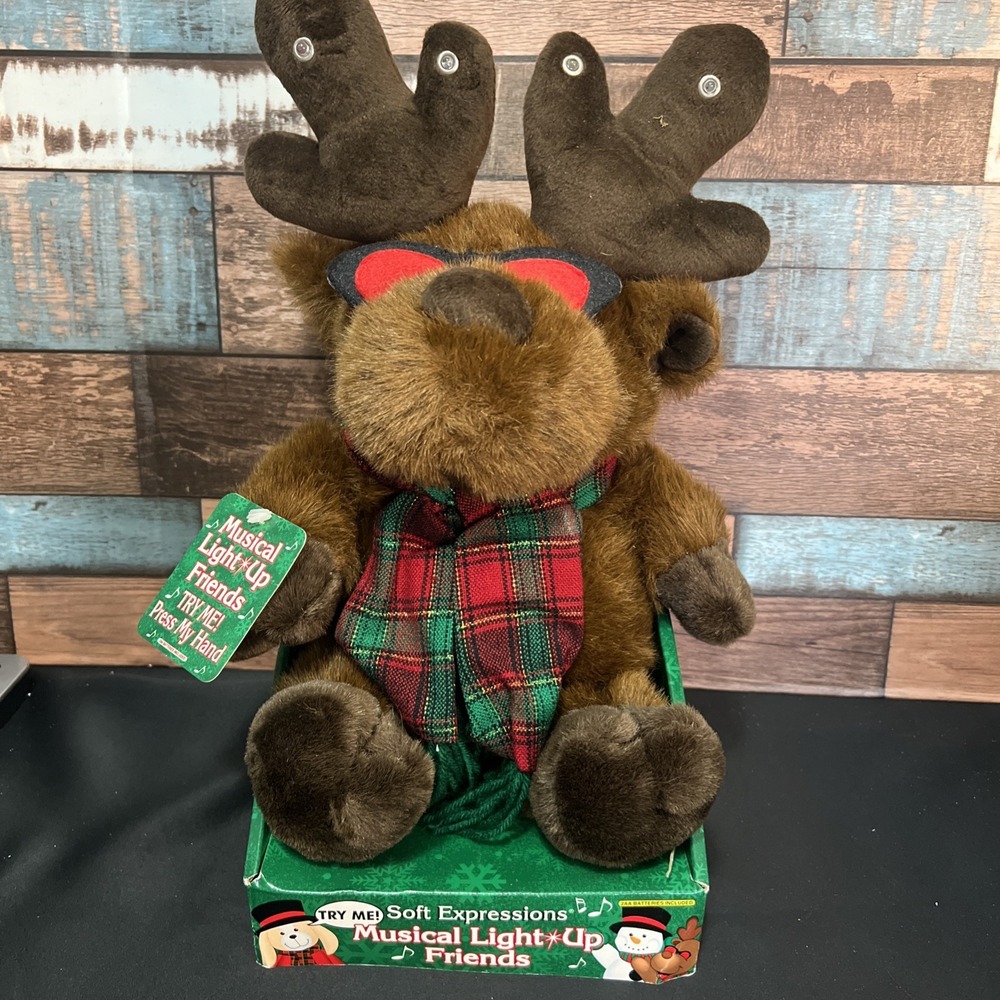 NIB - VTG DanDee Christmas Reindeer Musical Light Up Singing Plush Jingle 17"
